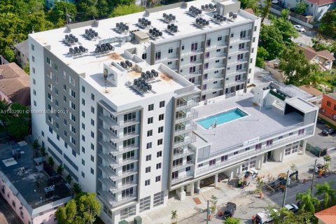 House in Miami, Florida 2 bedrooms, 88.63 sq.m. № 1935073 - photo 24