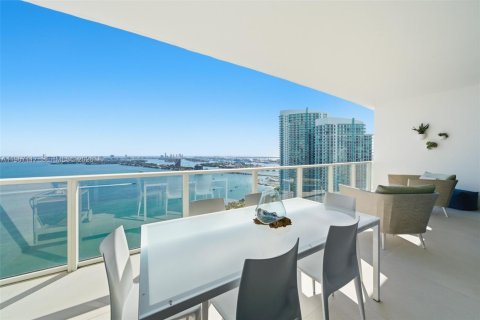 Condominio en venta en Miami, Florida, 2 dormitorios, 155.43 m2 № 2029795 - foto 4