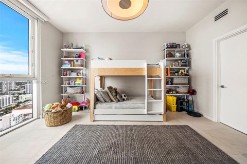 Condominio en venta en Miami, Florida, 2 dormitorios, 155.43 m2 № 2029795 - foto 24