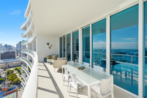 Condominio en venta en Miami, Florida, 2 dormitorios, 155.43 m2 № 2029795 - foto 6