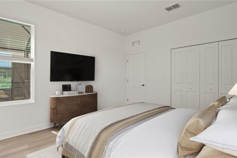 Casa en venta en Kissimmee, Florida, 5 dormitorios, 280.01 m2 № 1905337 - foto 20