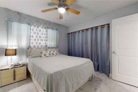 Condominio en venta en Hialeah, Florida, 2 dormitorios, 87.14 m2 № 1986045 - foto 15