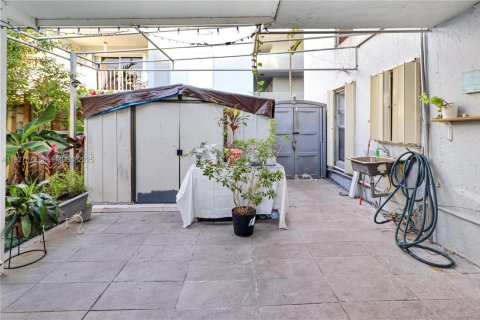 Condominio en venta en Hialeah, Florida, 2 dormitorios, 87.14 m2 № 1986045 - foto 19