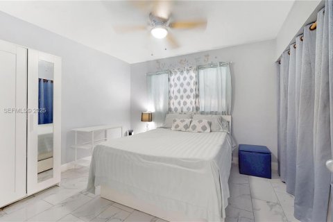 Condominio en venta en Hialeah, Florida, 2 dormitorios, 87.14 m2 № 1986045 - foto 14