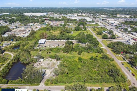 Terreno en venta en Tampa, Florida № 1810929 - foto 9