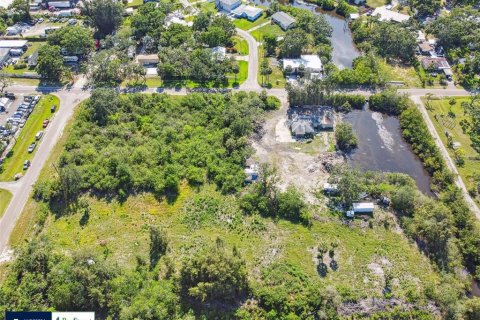 Terreno en venta en Tampa, Florida № 1810929 - foto 14