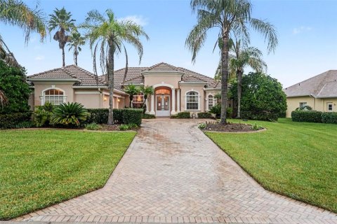 House in Dade City, Florida 4 bedrooms, 272.3 sq.m. № 2418550 - photo 2