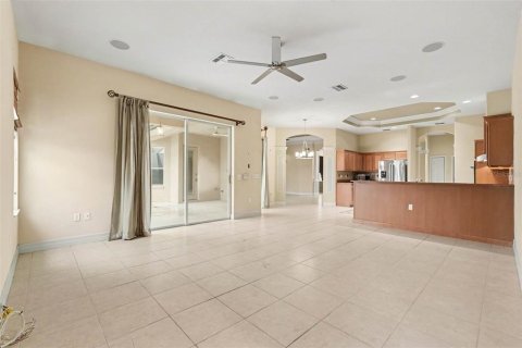 House in Dade City, Florida 4 bedrooms, 272.3 sq.m. № 2418550 - photo 16