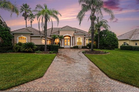 Casa en Dade City, Florida 4 dormitorios, 272.3 m2 № 2418550
