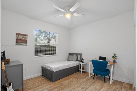 House in Homestead, Florida 5 bedrooms, 269.88 sq.m. № 1877965 - photo 12