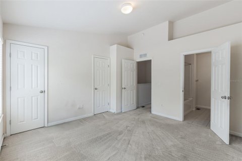 Townhouse in Ocala, Florida 2 bedrooms, 107.86 sq.m. № 1800173 - photo 15