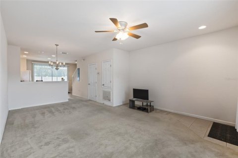 Townhouse in Ocala, Florida 2 bedrooms, 107.86 sq.m. № 1800173 - photo 4