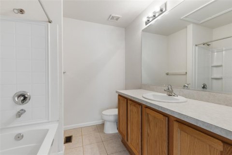 Townhouse in Ocala, Florida 2 bedrooms, 107.86 sq.m. № 1800173 - photo 20