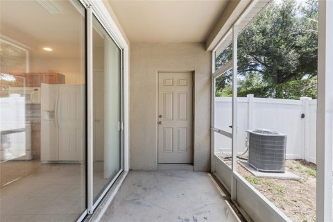 Townhouse in Ocala, Florida 2 bedrooms, 107.86 sq.m. № 1800173 - photo 9
