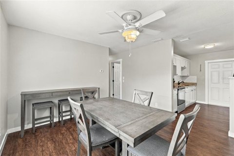 Casa en venta en Pinellas Park, Florida, 3 dormitorios, 98.1 m2 № 2399065 - foto 12