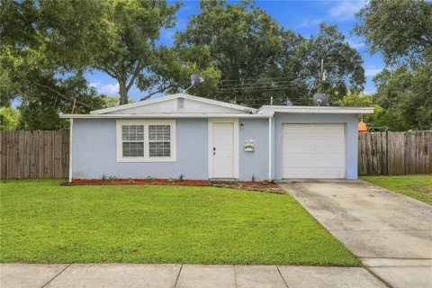 Villa ou maison à Pinellas Park, Floride 3 chambres, 98.1 m2 № 2399065