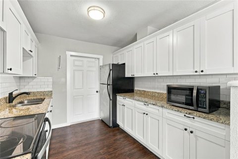 Casa en venta en Pinellas Park, Florida, 3 dormitorios, 98.1 m2 № 2399065 - foto 14