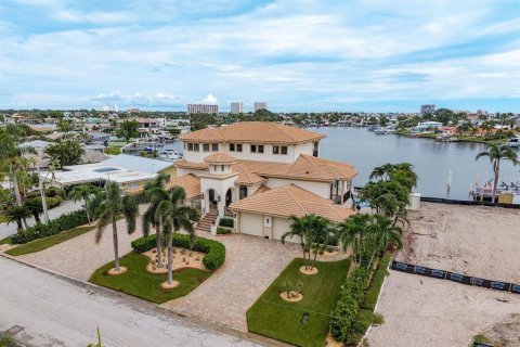 Villa ou maison à vendre à Saint Petersburg, Floride: 3 chambres, 341.23 m2 № 1915535 - photo 2