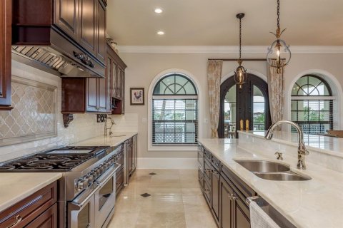 Villa ou maison à vendre à Saint Petersburg, Floride: 3 chambres, 341.23 m2 № 1915535 - photo 12