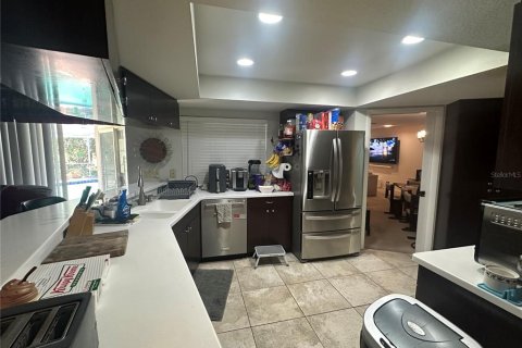 House in Saint Petersburg, Florida 4 bedrooms, 229.47 sq.m. № 1680620 - photo 7