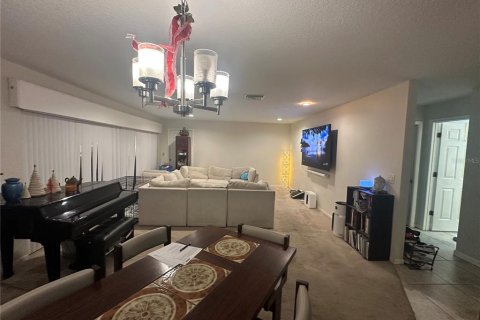 House in Saint Petersburg, Florida 4 bedrooms, 229.47 sq.m. № 1680620 - photo 9