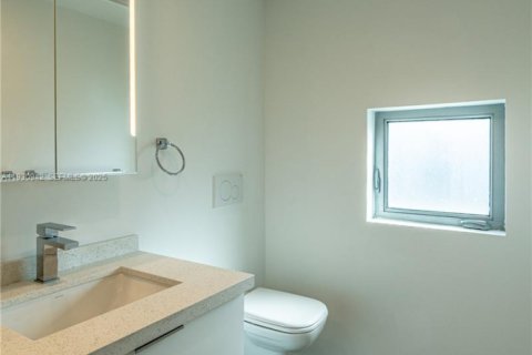 Снять в аренду квартиру в Майами-Бич, Флорида 2 спальни, 86.21м2, № 1989588 - фото 17