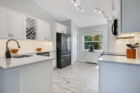 Casa en venta en Minneola, Florida, 4 dormitorios, 159.7 m2 № 1805833 - foto 11