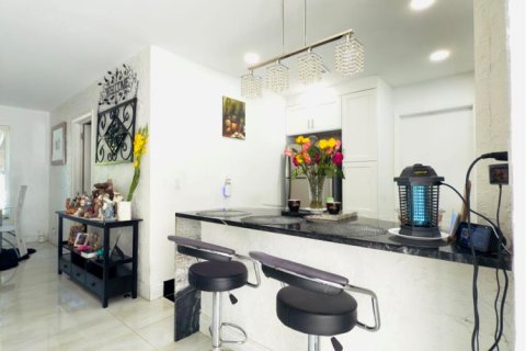 Купить виллу или дом в Помпано-Бич, Флорида 5 комнат, 115.01м2, № 2262030 - фото 10