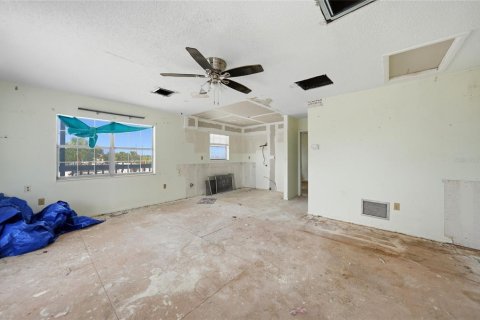 Immobilier commercial à vendre à Englewood, Floride: 252.69 m2 № 2148467 - photo 8