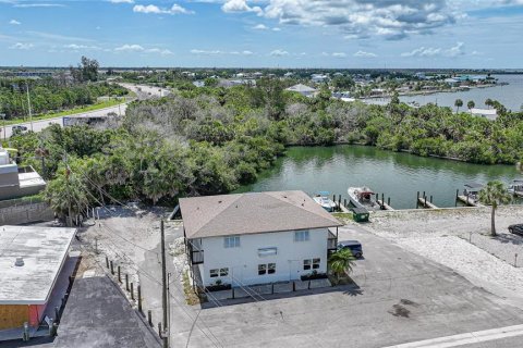Immobilier commercial à Englewood, Floride 252.69 m2 № 2148467