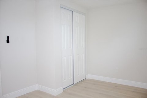 Casa en venta en Port Richey, Florida, 3 dormitorios, 103.68 m2 № 1917649 - foto 28