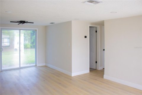 Casa en venta en Port Richey, Florida, 3 dormitorios, 103.68 m2 № 1917649 - foto 11