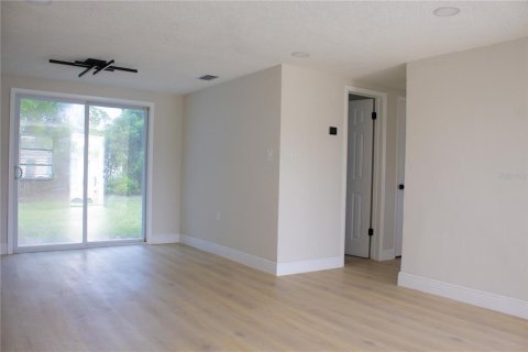 Casa en venta en Port Richey, Florida, 3 dormitorios, 103.68 m2 № 1917649 - foto 12
