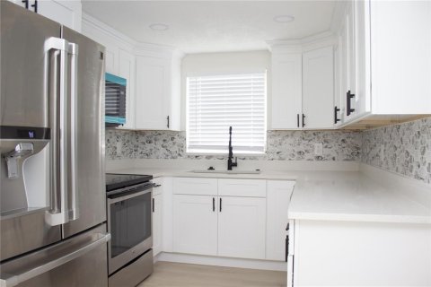 Casa en venta en Port Richey, Florida, 3 dormitorios, 103.68 m2 № 1917649 - foto 17