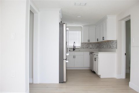 Casa en venta en Port Richey, Florida, 3 dormitorios, 103.68 m2 № 1917649 - foto 15