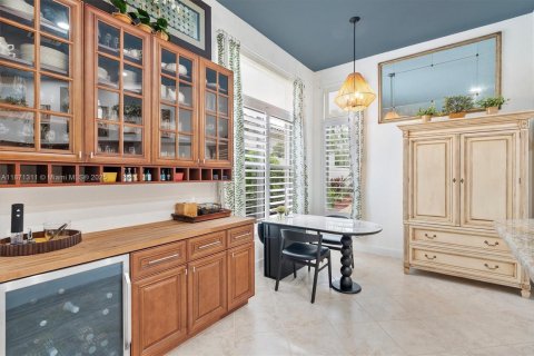 House in Weston, Florida 3 bedrooms, 227.24 sq.m. № 1930769 - photo 15