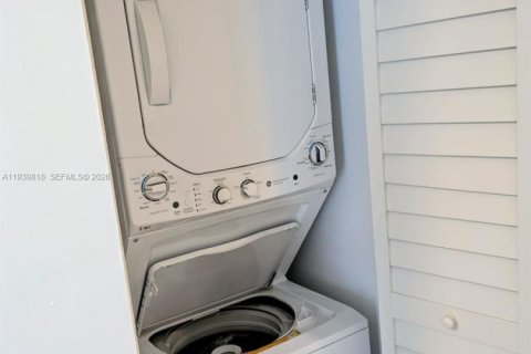 Купить виллу или дом в Холливуд, Флорида 3 спальни, 85.84м2, № 1997078 - фото 20