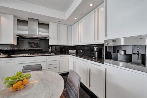 Copropriété à vendre à Aventura, Floride: 3 chambres, 263.84 m2 № 1309474 - photo 29