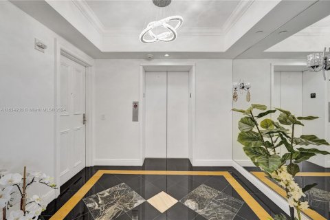 Copropriété à vendre à Aventura, Floride: 3 chambres, 263.84 m2 № 1309474 - photo 12