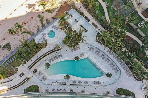 Copropriété à vendre à Sunny Isles Beach, Floride: 2 chambres, 113.62 m2 № 1979250 - photo 25