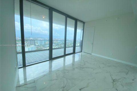 Copropriété à vendre à Sunny Isles Beach, Floride: 2 chambres, 113.62 m2 № 1979250 - photo 11