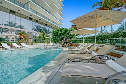 Copropriété à vendre à Sunny Isles Beach, Floride: 2 chambres, 113.62 m2 № 1979250 - photo 28