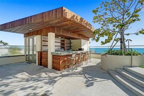 Copropriété à vendre à Sunny Isles Beach, Floride: 2 chambres, 113.62 m2 № 1979250 - photo 24