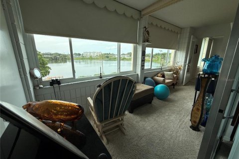 Condo in Winter Haven, Florida, 2 bedrooms  № 1675562 - photo 4