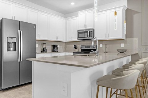 Condo in Davenport, Florida, 3 bedrooms № 2196386 - photo 8