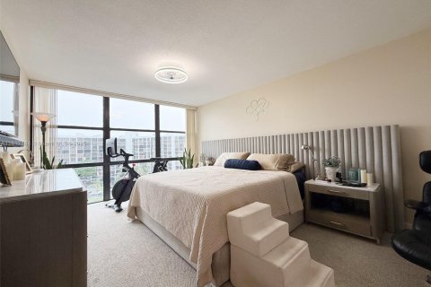 Copropriété à louer à Hallandale Beach, Floride: 2 chambres, 132.85 m2 № 2013784 - photo 26