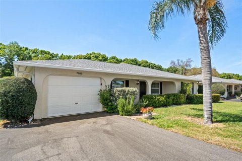 House in Sarasota, Florida 2 bedrooms, 167.32 sq.m. № 1866513 - photo 4