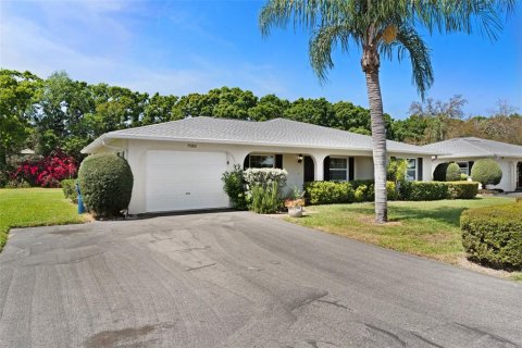 House in Sarasota, Florida 2 bedrooms, 167.32 sq.m. № 1866513 - photo 3