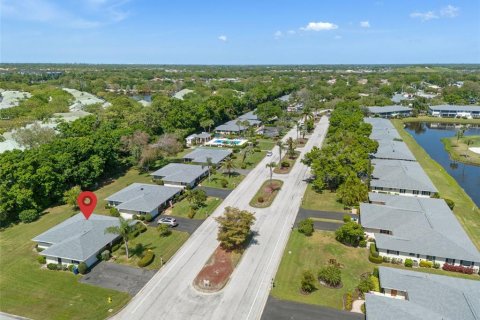 House in Sarasota, Florida 2 bedrooms, 167.32 sq.m. № 1866513 - photo 9
