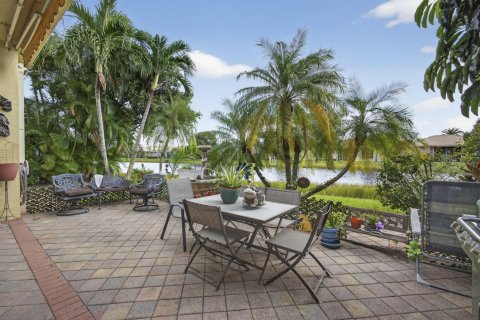 Villa ou maison à vendre à Wellington, Floride: 2 chambres, 219.62 m2 № 2082378 - photo 27